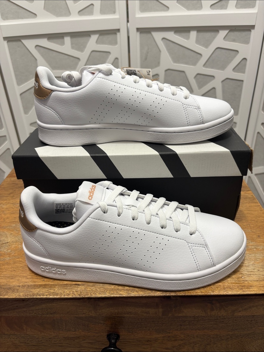 adidas Womans Advantage White Sneakers with Gold Heel Tab - cloudfoam comfort